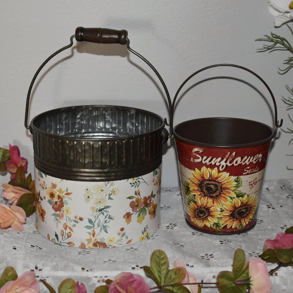 Two Small Rustic Country Cottage Farmhouse Flower Metal Tin Garden Buckets Decor